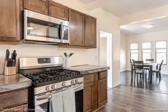 1914 Edison Street, Detroit, MI 48206