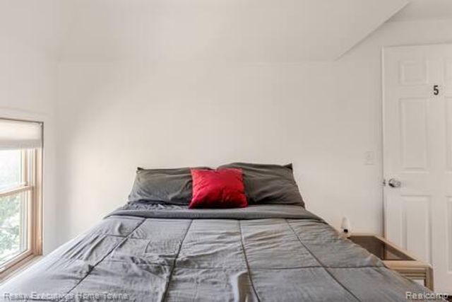 1914 Edison Street, Detroit, MI 48206