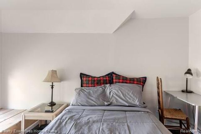 1914 Edison Street, Detroit, MI 48206