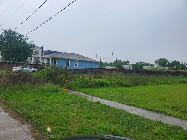 2710 Mills Street, Houston, TX 77026