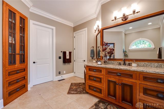2185 Tanbark Trail, Sugarcreek Twp, OH 45385