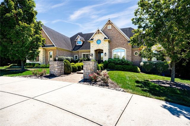 2185 Tanbark Trail, Sugarcreek Twp, OH 45385