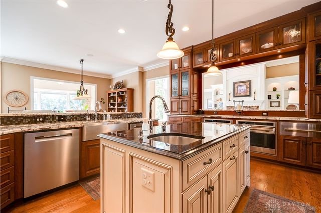 2185 Tanbark Trail, Sugarcreek Twp, OH 45385
