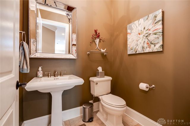 2185 Tanbark Trail, Sugarcreek Twp, OH 45385