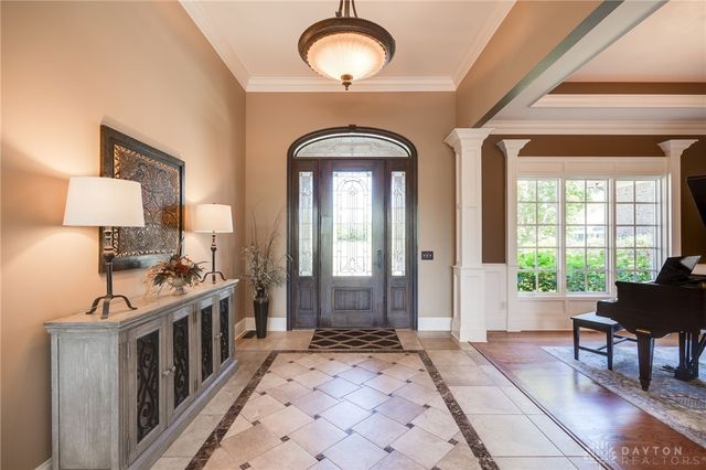 2185 Tanbark Trail, Sugarcreek Twp, OH 45385