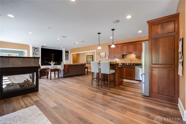 2185 Tanbark Trail, Sugarcreek Twp, OH 45385