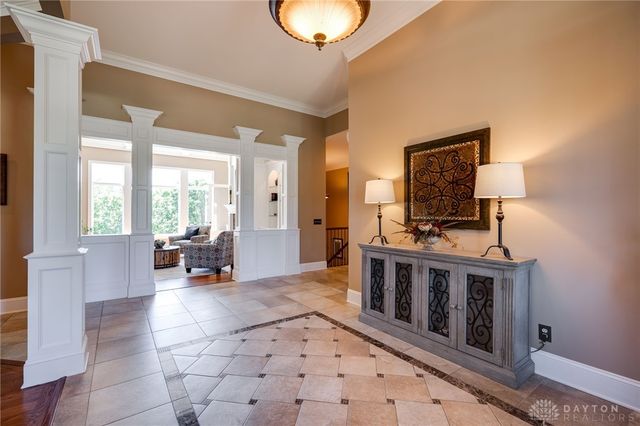 2185 Tanbark Trail, Sugarcreek Twp, OH 45385
