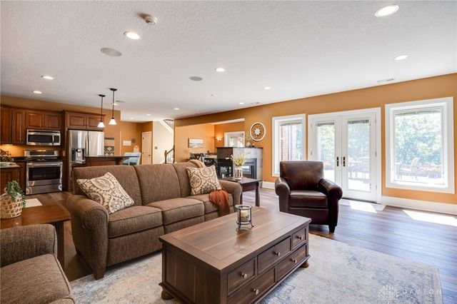 2185 Tanbark Trail, Sugarcreek Twp, OH 45385