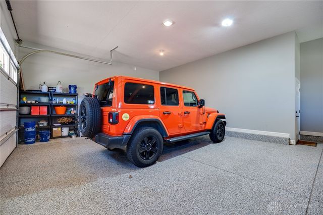 2185 Tanbark Trail, Sugarcreek Twp, OH 45385