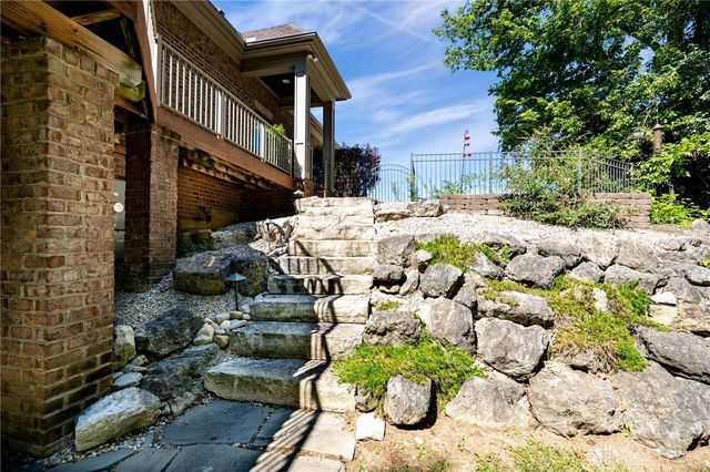 2185 Tanbark Trail, Sugarcreek Twp, OH 45385