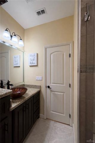 606 San Saba Circle, Rio Grande City, TX 78582