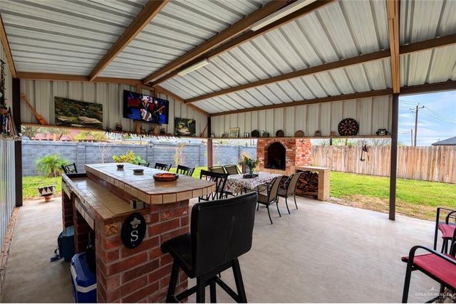 606 San Saba Circle, Rio Grande City, TX 78582