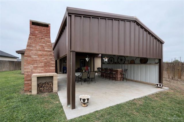 606 San Saba Circle, Rio Grande City, TX 78582