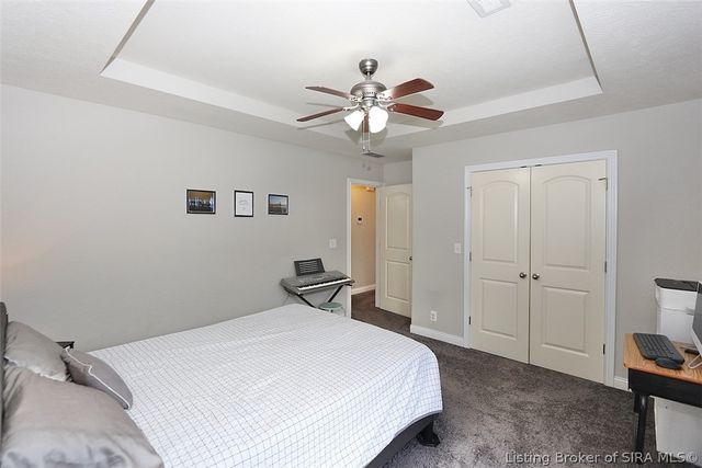 1042 Avondale Court, Jeffersonville, IN 47130