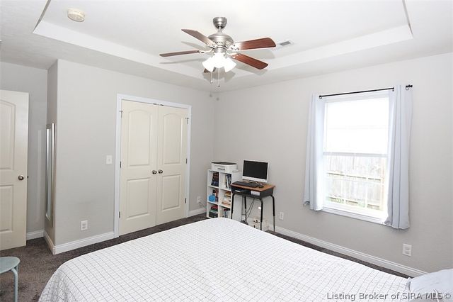 1042 Avondale Court, Jeffersonville, IN 47130