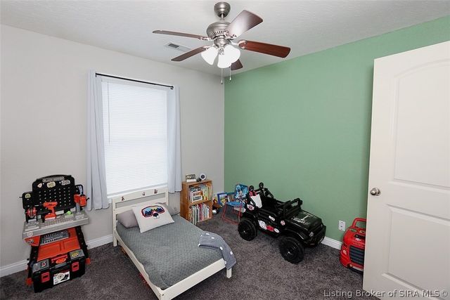 1042 Avondale Court, Jeffersonville, IN 47130