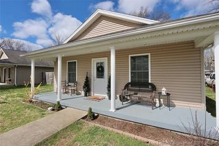 1042 Avondale Court, Jeffersonville, IN 47130