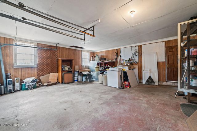 561 Godley Road, Grimesland, NC 27837