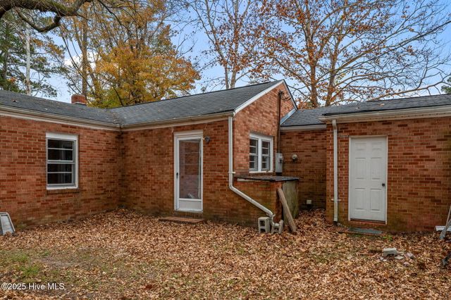 561 Godley Road, Grimesland, NC 27837