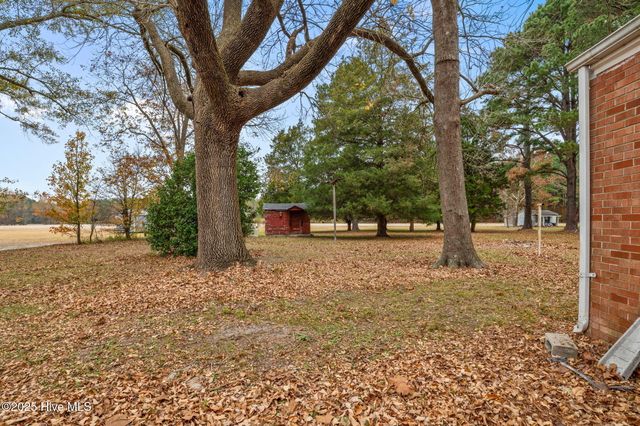 561 Godley Road, Grimesland, NC 27837