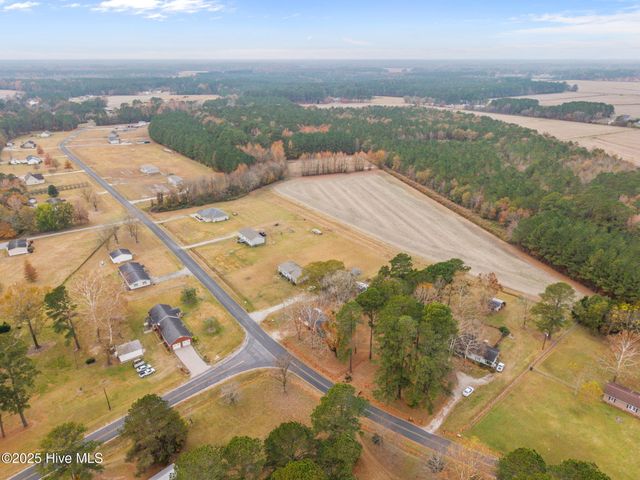 561 Godley Road, Grimesland, NC 27837