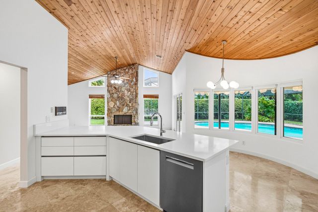 4720 NW 28th Avenue, Boca Raton, FL 33434