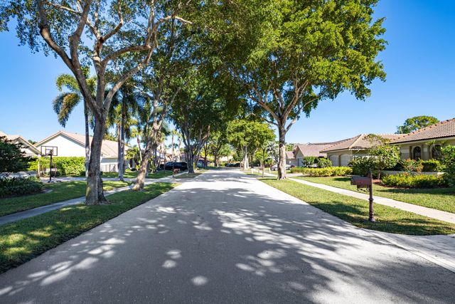 4720 NW 28th Avenue, Boca Raton, FL 33434