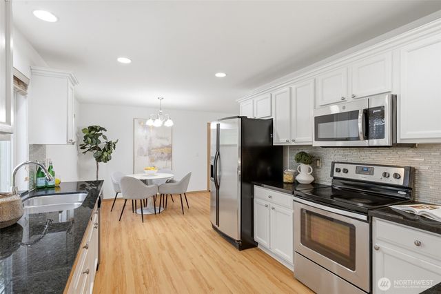 9400 226th Place NE, Redmond, WA 98053