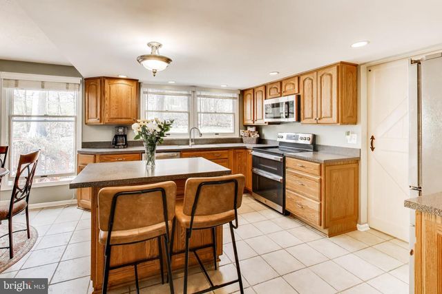 8404 CHILLUM CT, Springfield, VA 22153