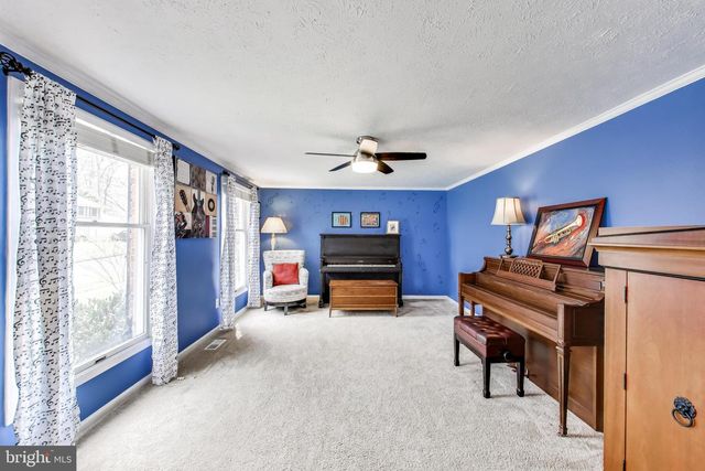 8404 CHILLUM CT, Springfield, VA 22153