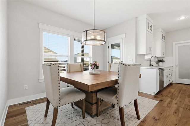 2008 NE 114th Street, Kansas City, MO 64155