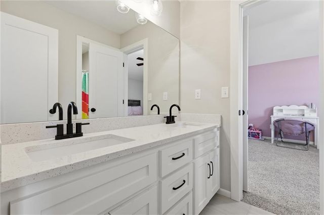 2008 NE 114th Street, Kansas City, MO 64155