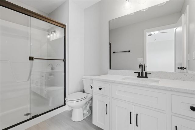 2008 NE 114th Street, Kansas City, MO 64155