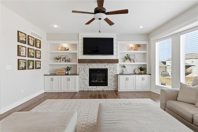 2008 NE 114th Street, Kansas City, MO 64155