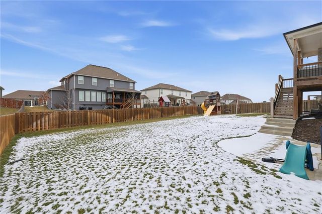 2008 NE 114th Street, Kansas City, MO 64155