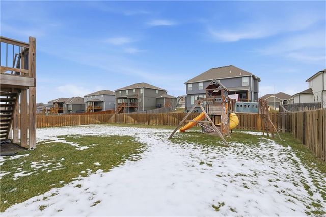 2008 NE 114th Street, Kansas City, MO 64155