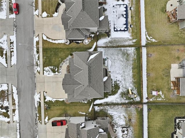 2008 NE 114th Street, Kansas City, MO 64155