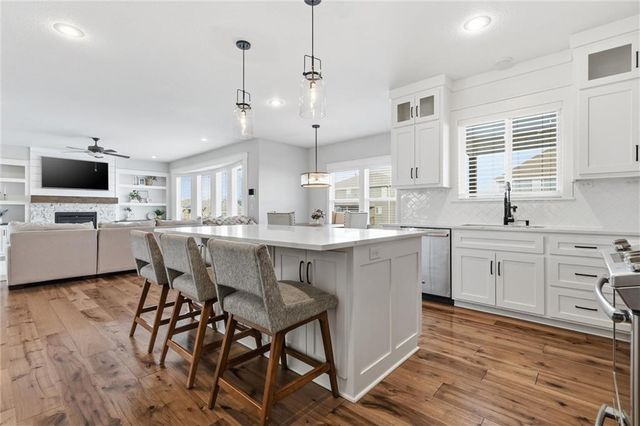 2008 NE 114th Street, Kansas City, MO 64155