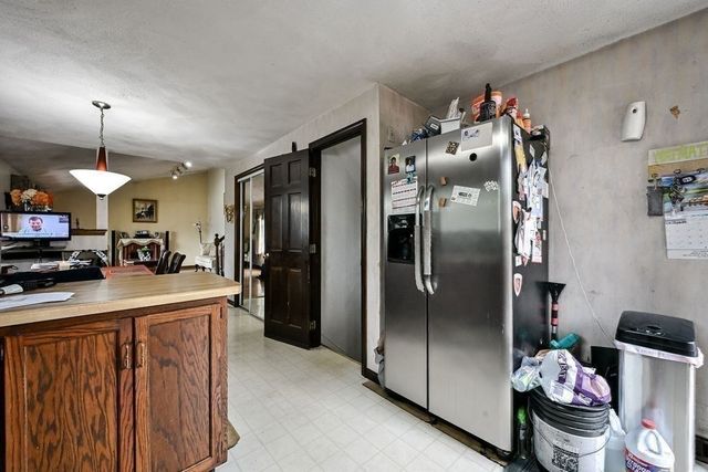 65 Holmes Ave, Brockton, MA 02302