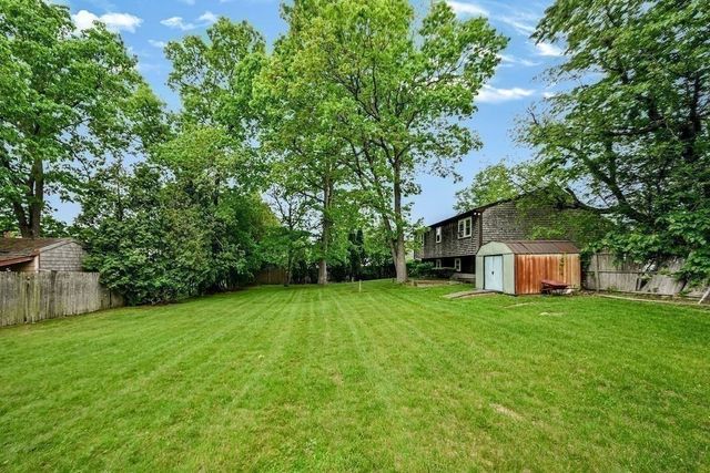65 Holmes Ave, Brockton, MA 02302