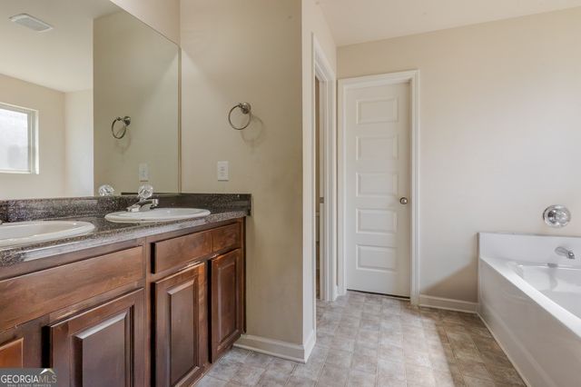 1180 Lehavre Court, Hampton, GA 30228