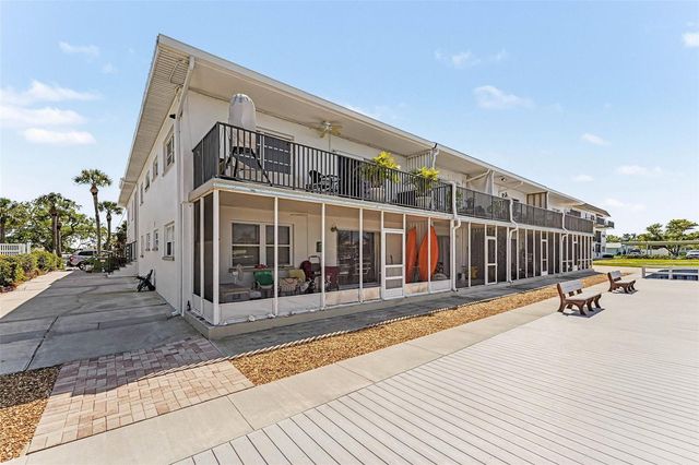 3753 46TH AVENUE S 7, St Petersburg, FL 33711