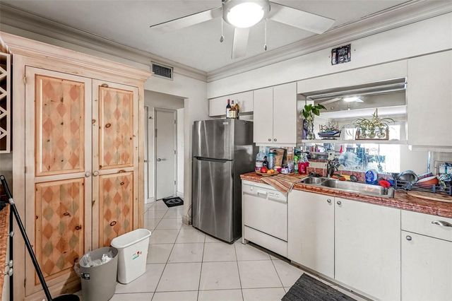 3753 46TH AVENUE S 7, St Petersburg, FL 33711