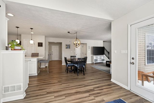 5512 Sunrise View Circle, Liberty Twp, OH 45044