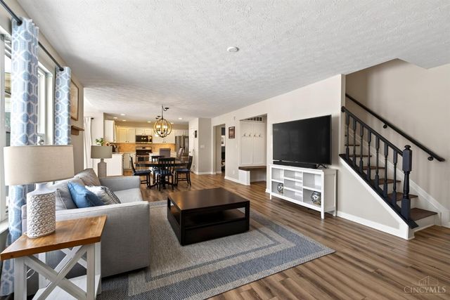 5512 Sunrise View Circle, Liberty Twp, OH 45044