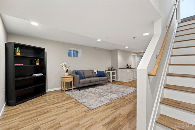 5512 Sunrise View Circle, Liberty Twp, OH 45044