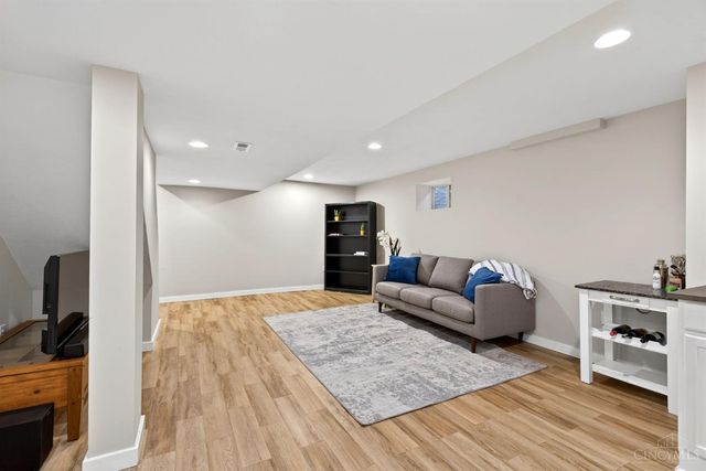 5512 Sunrise View Circle, Liberty Twp, OH 45044