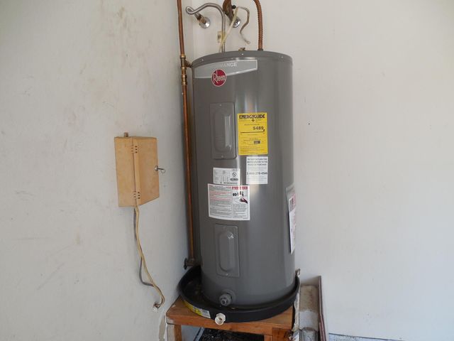 2095 Jessica Way, Navarre, FL 32566