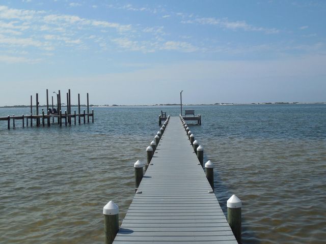 2095 Jessica Way, Navarre, FL 32566