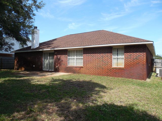 2095 Jessica Way, Navarre, FL 32566